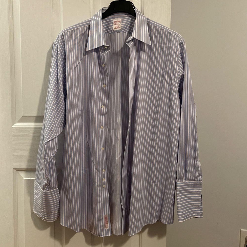 Men’s Brooks Brothers dress shirt. Size 18 35. Gently worn. No flaws.